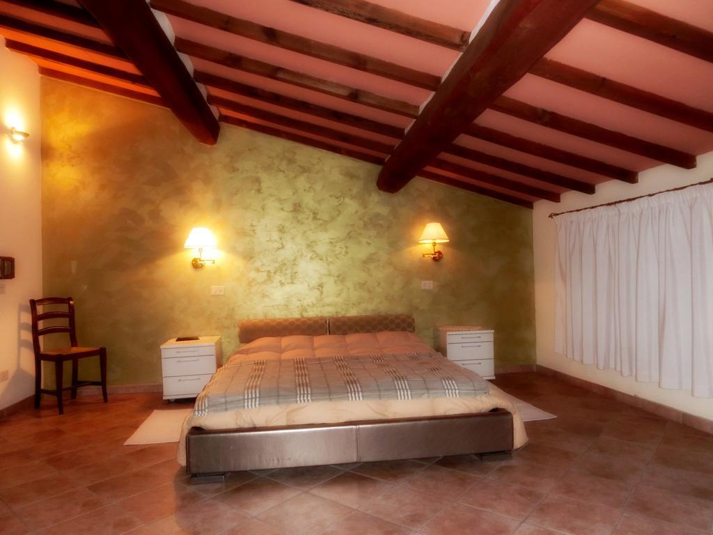 Country House La Fattoria Bellandi Contignano Luaran gambar